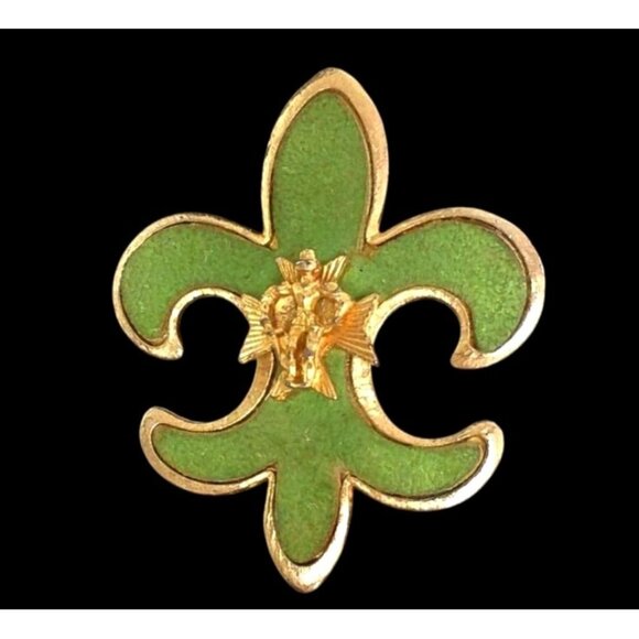 Vintage Gold Tone Green Suede Fleur De Lis Brooch With Archangel Michael Embelli - Picture 1 of 5